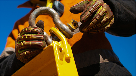 5 Safety Essentials for Heavy Lifting Operations